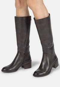 Сапоги Сапоги