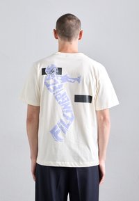 Футболка Футболка