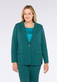 Блейзер Блейзер