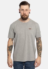 Футболка Футболка