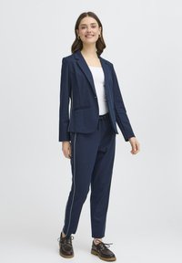 Блейзер Блейзер