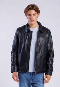 Кожаная куртка Кожаная куртка