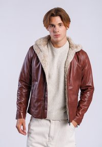 Кожаная куртка Кожаная куртка