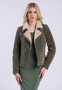 Кожаная куртка Кожаная куртка