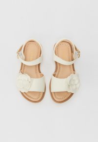 Сандалии Сандалии