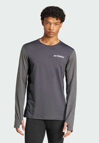 Спортивная майка Спортивная майка