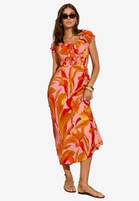 Платье Платье