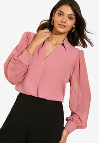 Блузка Блузка