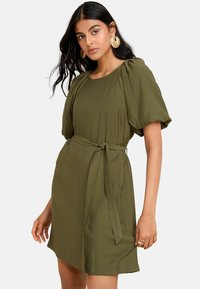 Короткое платье Короткое платье