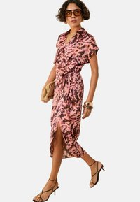 Платье Платье