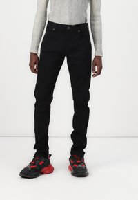 Узкие джинсы Узкие джинсы