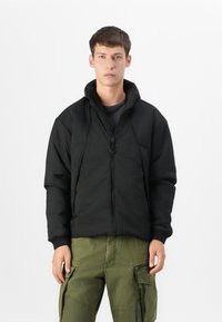 Зимняя куртка Зимняя куртка