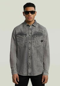 Джинсовая куртка Джинсовая куртка