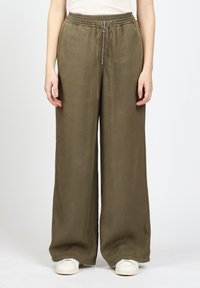 Широкие брюки Широкие брюки