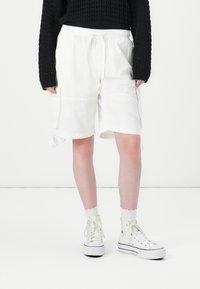 Широкие брюки Широкие брюки