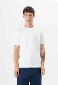 Футболка Футболка