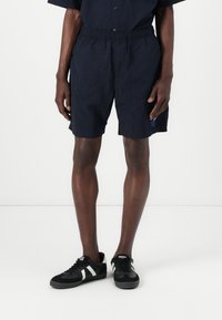 Шорты Шорты