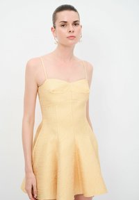 Коктейльное платье Коктейльное платье