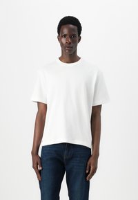 Футболка Футболка