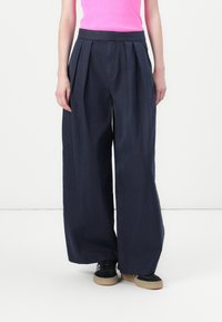 Широкие брюки Широкие брюки