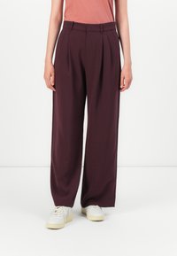 Широкие брюки Широкие брюки