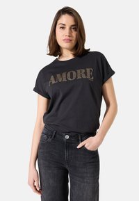 Футболка Футболка