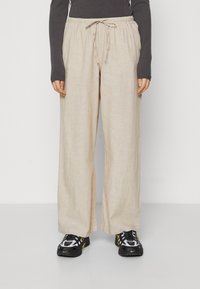 Широкие брюки Широкие брюки