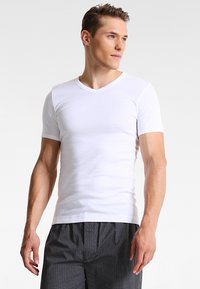 Футболка Футболка