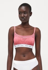 Бюстгальтер Бюстгальтер