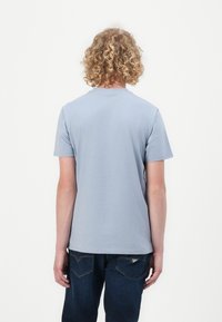 Футболка Футболка