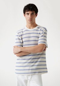 Футболка Футболка