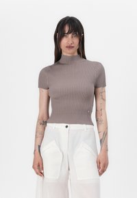 Пуловер с коротким рукавом Пуловер с коротким рукавом