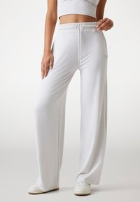 Спортивные штаны Спортивные штаны