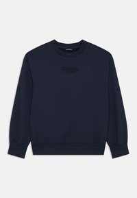 Пуловер Пуловер