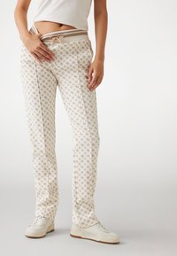 Спортивные штаны Спортивные штаны