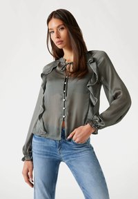 Шифоновая блузка Шифоновая блузка