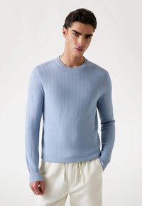 Пуловер Пуловер