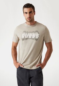 Футболка Футболка