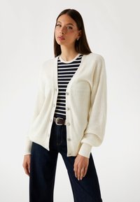 Длинный кардиган Длинный кардиган