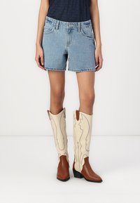 Широкие брюки Широкие брюки