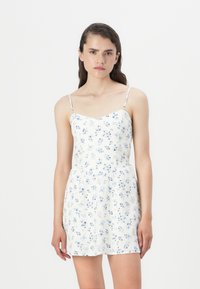 Летнее платье Летнее платье