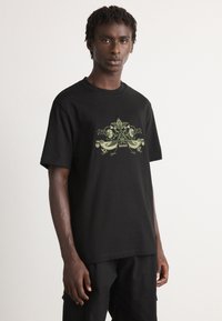 Футболка Футболка