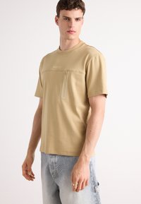 Футболка Футболка