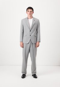 Костюм Костюм