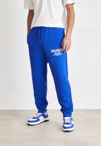 Спортивные штаны Спортивные штаны