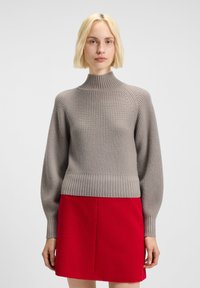 Пуловер Пуловер