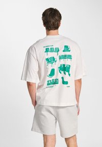 Футболка Футболка