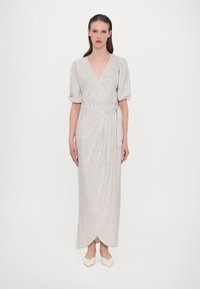 Платье Платье