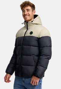 Зимняя куртка Зимняя куртка