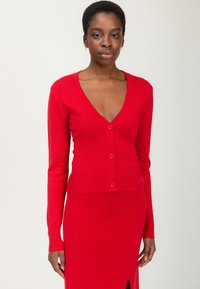 Твинсет Твинсет